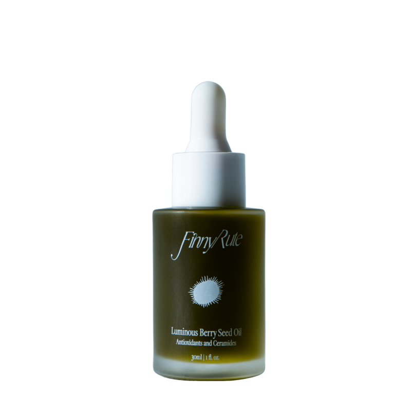 Luminous Berry Seed Oil with Antioxidants and Ceramides